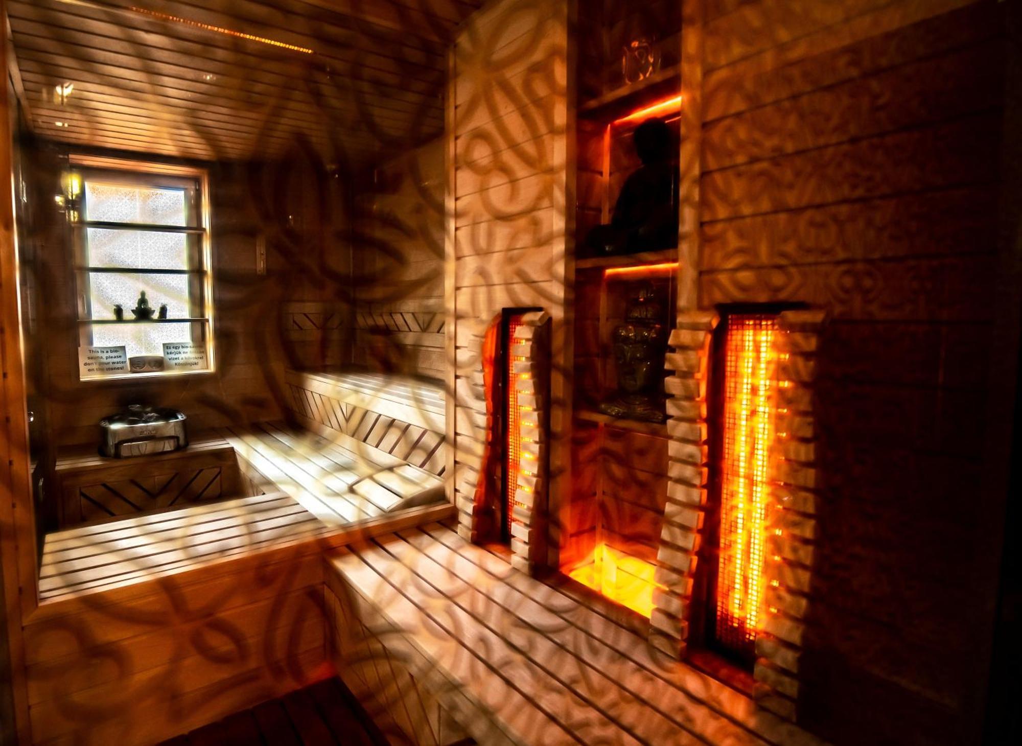 Hotel Villa Classica Pápa Eksteriør billede